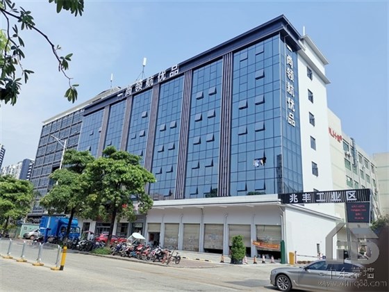 隐框赢咖7工程施工