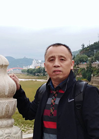 资深赢咖7设计师