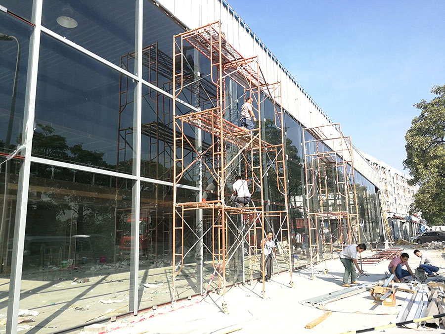 4S店明框赢咖7建筑项目施工前