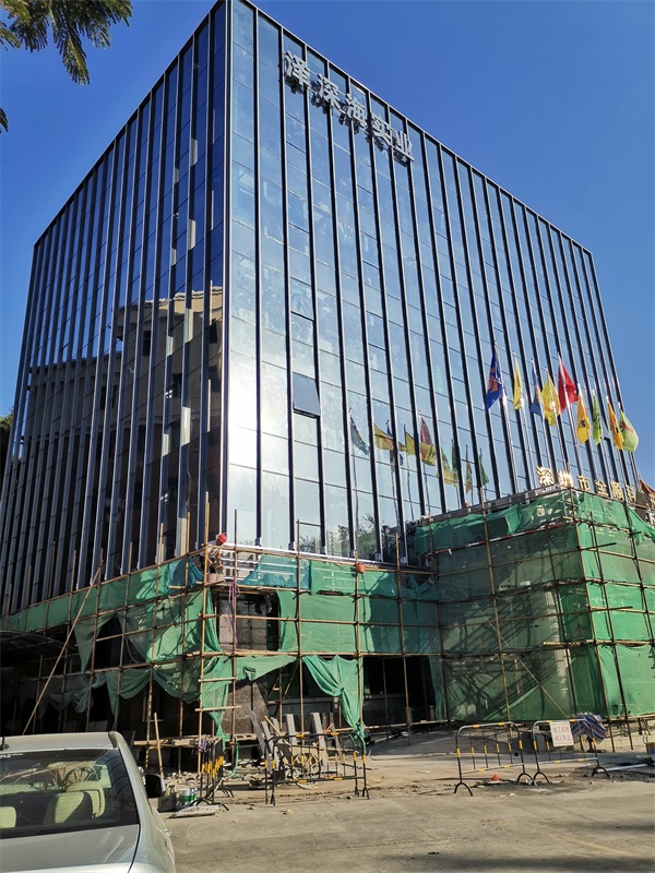半隐框赢咖7施工造价-赢咖7